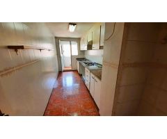 PISO EN VENTA EN BURJASSOT — AMPLIO, LUMINOSO Y ASCENSOR