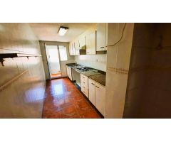 PISO EN VENTA EN BURJASSOT — AMPLIO, LUMINOSO Y ASCENSOR