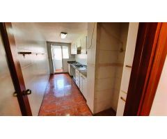 PISO EN VENTA EN BURJASSOT — AMPLIO, LUMINOSO Y ASCENSOR