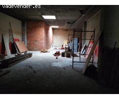 MAGNIFICO LOCAL DE 375 M2 EN PATRAIX JUNTO A TRÁFICO.