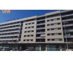 Piso en venta en Edificio Center con plaza de garaje en el precio