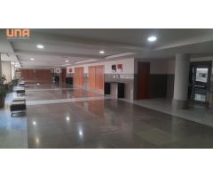 Piso en venta en Edificio Center con plaza de garaje en el precio