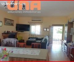 PARCELA CON CASA EN TRASIERRA (URBANIZACIÓN EL SALADO)