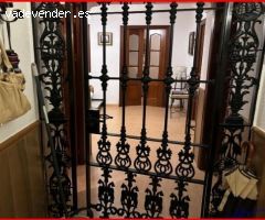Casa en Alcolea(barriada) perfectamente equipada y lista para enrar a vivir.