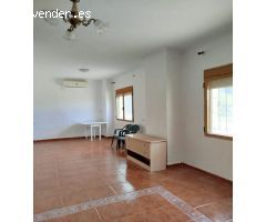 ¡¡CHALET PARA TODO EL AÑO CON PISCINA COMPARTIDA EN XATIVA!!