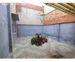 ESTUPENDA CASA EN VENTA CON GARAJE EN CANALS