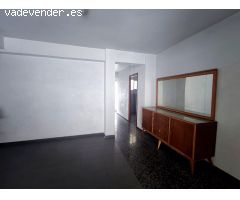 ESTUPENDA CASA EN VENTA CON GARAJE EN CANALS