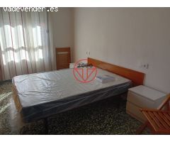 Piso en Alquiler en Valencia de las Torres, Valencia