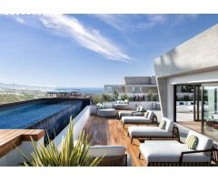 Áticos modernos de lujo de nueva construcción en Marbella