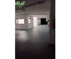 Garaje con oficina y almacén
