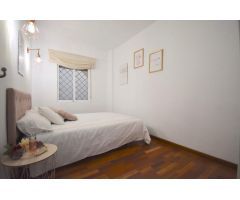 SE ALQUILA ESPECTACULAR VIVIENDA AMUEBLADA CON MUEBLES DE DISEÑO