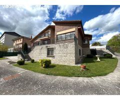 Espectacular Chalet independiente en Beriain con piscina y fronton particular.