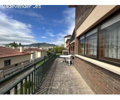 Espectacular Chalet independiente en Beriain con piscina y fronton particular.