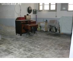 LOCAL EN VENTA EN ZONA PLAZA BARCELONA