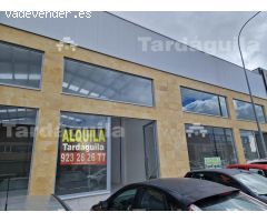 ALQUILER NAVE EN 1º LÍNEA DE VÍA PRINCIPAL, EN EL POLÍGONO LOS VILLARES.