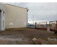 NAVE EN POL. MONTALVO II, PRIMERA LINEA