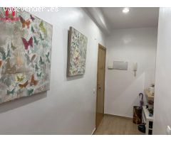 ESTUPENDO PISO EN COLONIA DE LA PAZ CON TERRAZA Y ASCENSOR