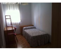 ¡Perfecto para estudiantes! Piso de 3 habitaciones totalmente amueblado – Disponible curso 2025/26