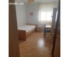 ¡Perfecto para estudiantes! Piso de 3 habitaciones totalmente amueblado – Disponible curso 2025/26