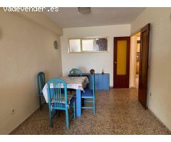 Apartamento con 3 Dormitorios y Plaza de Garaje a Solo 20 Metros de la Playa de Los Locos