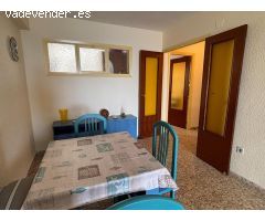 Apartamento con 3 Dormitorios y Plaza de Garaje a Solo 20 Metros de la Playa de Los Locos