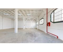 Nave industrial en Alquiler en Madrid de las Caderechas, Madrid