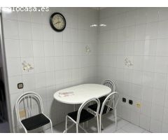 Venta de piso céntrico, 3 dormitorios, 2 baños, zona santa eulalia y universidad