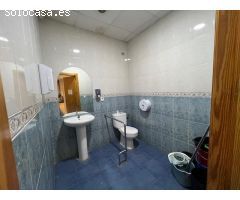 Se Alquila Local Comercial en La Flota de 382m2