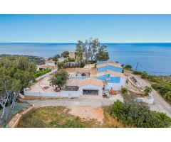 VILLA SIRI · AUTÉNTICA HACIENDA MEDITERRÁNEA CON VISTAS PANORÁMICAS AL MAR EN VENTA EN DÉNIA