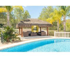 Villa Mediterránea en JAVEA sobre Montaña a 6 min de Playa Arenal · SOL DEL ESTE | Real Estate Javea
