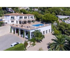 VILLA ANTIBES - UNA OBRA MAESTRA DE LA ARQUITECTURA CLASICA CON VISTAS AL MAR MEDITERRANEO EN JÁVEA
