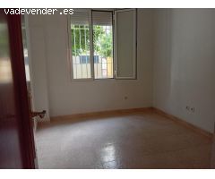 PISO EN VENTA EN TRIANA JUNTO A PLAZA CUBA