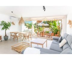 Piso dúplex recién reformado
