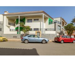 CHALET EN VENTA EN VECINDARIO