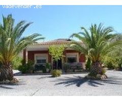 REF. 111 – Casa de Campo con Terreno y Árboles Frutales – Petrer
