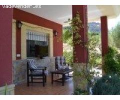 REF. 111 – Casa de Campo con Terreno y Árboles Frutales – Petrer