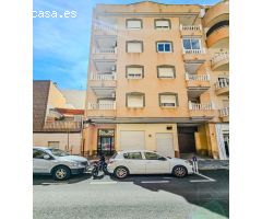 REBAJADO APARTAMENTO DE  2 DORMITORIOS 1 BAÑO Y GARAJE  INCLUIDO EN LA PLAYA DEL CURA