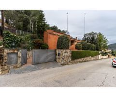 REF. M1144. CASA CON PISCINA EN CAN PRAT DE MATADEPERA