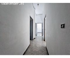 CASA SEÑORIAL DOS PLANTAS EN CASCO HISTÓRICO