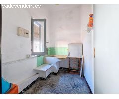 CASA SEÑORIAL DOS PLANTAS EN CASCO HISTÓRICO