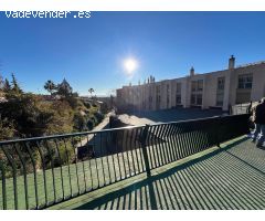 ALQUILER JUNTO A EMACSA CON PISCINA Y PISTA DE TENIS