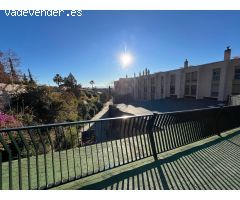 ALQUILER JUNTO A EMACSA CON PISCINA Y PISTA DE TENIS