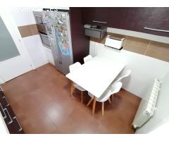 Piso en Venta de 3 DORMITORIOS, 2 BAÑOS, GARAJE y TRASTERO. CACERES