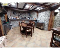 Se Vende Chalet tipo Palacete Francés Seminuevo en Sierrilla Sector 1 de Cáceres,