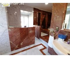 Se Vende Chalet tipo Palacete Francés Seminuevo en Sierrilla Sector 1 de Cáceres,