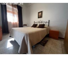 CASA EN LOS BARRIOS CENTRO ¡OPORTUNIDAD UNICA!