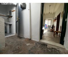 CASA EN LOS BARRIOS CENTRO ¡OPORTUNIDAD UNICA!