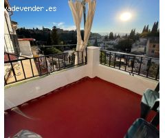 CASA CON VISTAS A LA ALHAMBRA ÚNICA EN LA ZONA , APROVÉCHATE !!