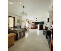 CASA CON VISTAS A LA ALHAMBRA ÚNICA EN LA ZONA , APROVÉCHATE !!