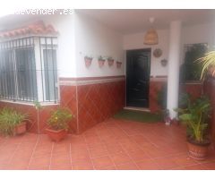 ADOSADO DE 4 DORMITORIOS EN LA MARQUESA